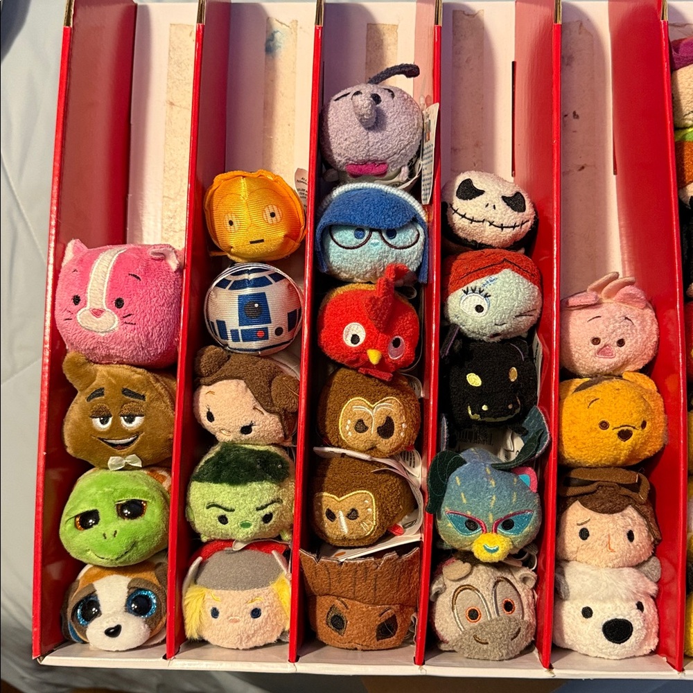 Disney Tsum Tsum Plush with rare store display stand